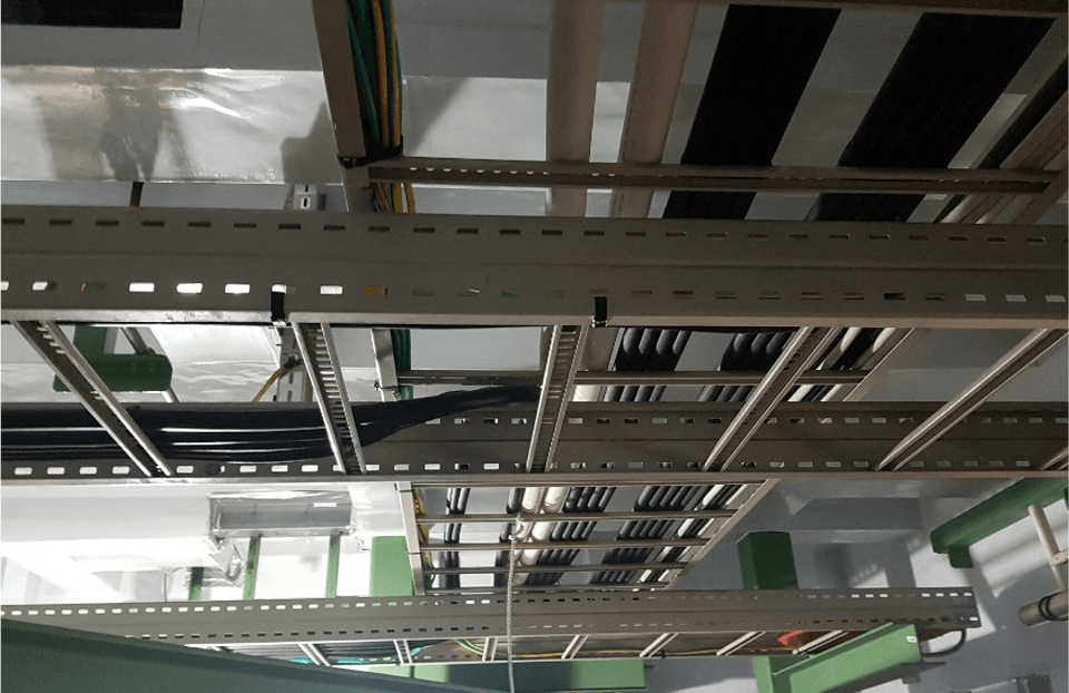 Ladder-type cable tray installed on an offshore plant